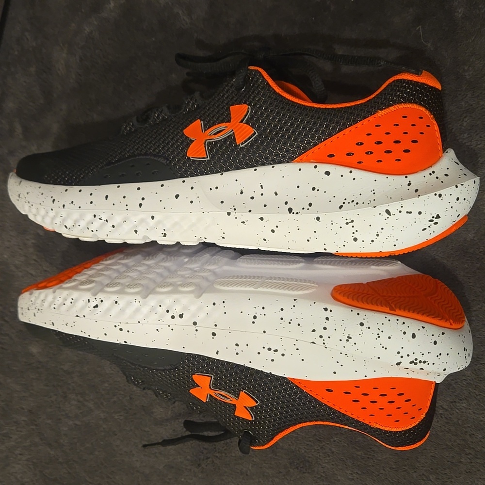 Under Armour BGS Surge 4 Training Running Shoes Kids Sz 7Y - Picture 9 of 13